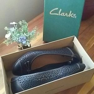 🚫SOLD🚫Clarks Poem Journal Bendables Flat